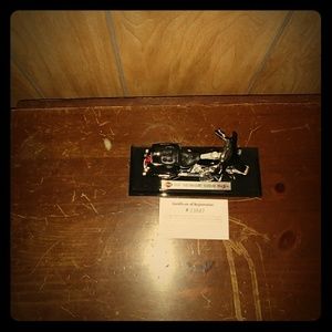 Die Cast HD FLHT Motorcycle